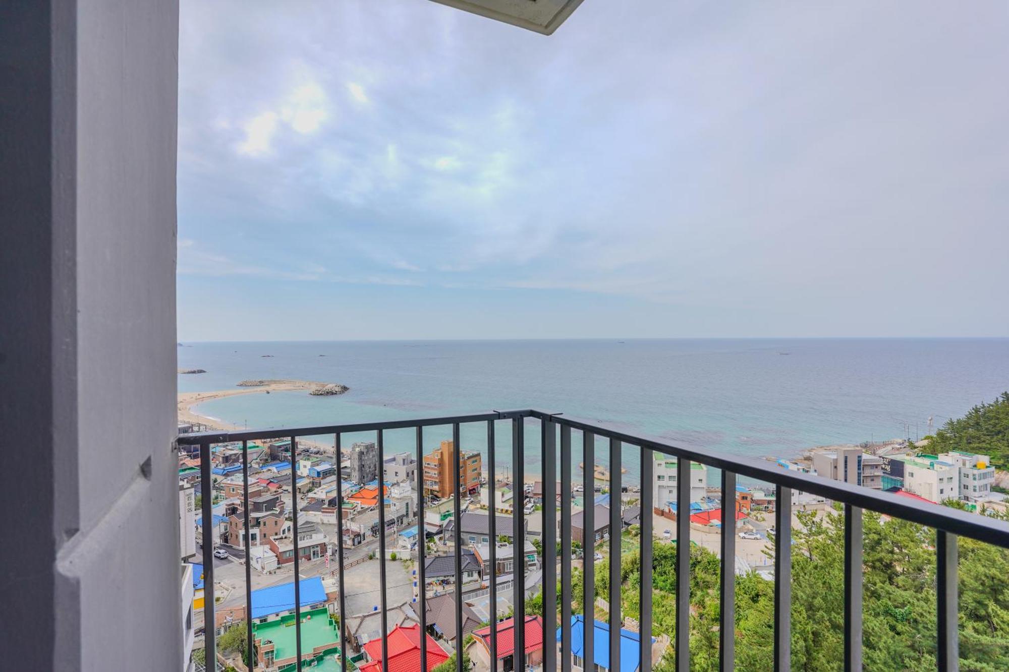 More Than Sokcho Hotel Ngoại thất bức ảnh